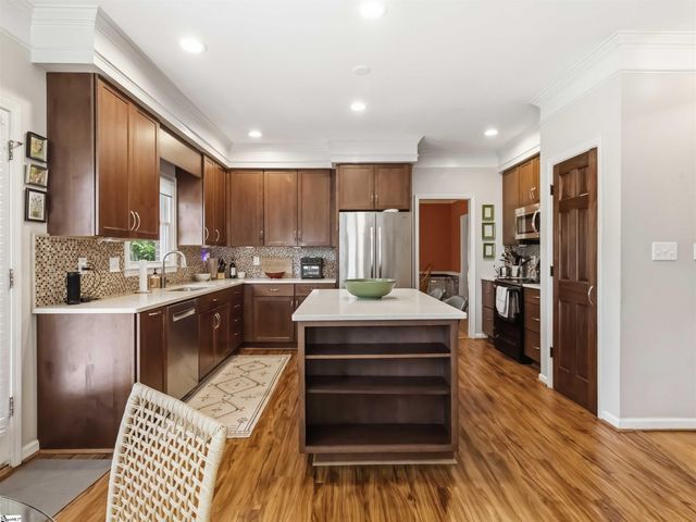 109 E Hypericum Lane, Greenville, SC 29615