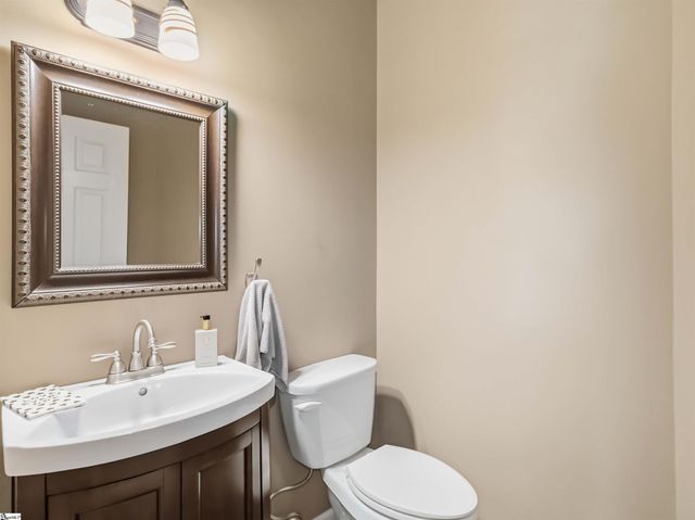 109 E Hypericum Lane, Greenville, SC 29615