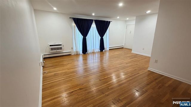 352 Hoover Avenue 93, Bloomfield, NJ 07003