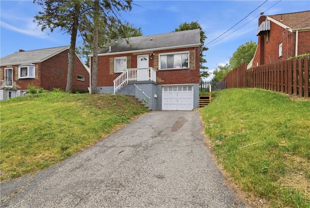 753 Edgewater Dr, West Mifflin, PA 15122