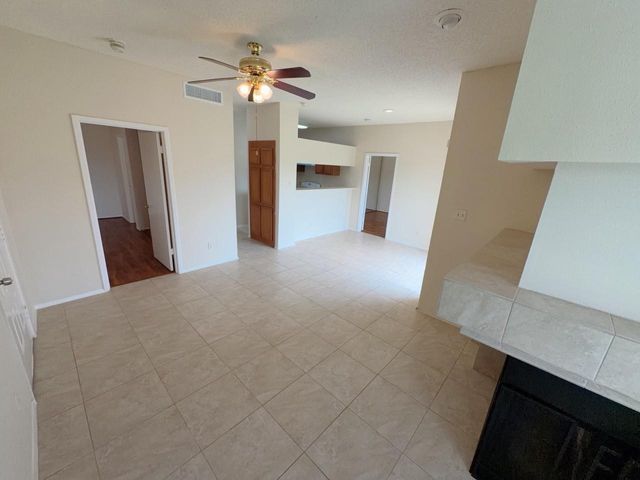 7900 Bissonnet Street C14, Houston, TX 77074