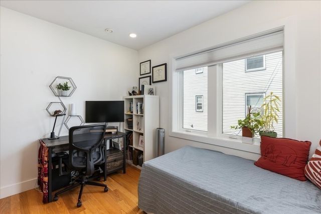 38 Colonial 2, Boston, MA 02124