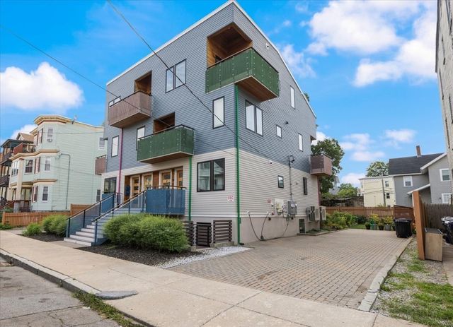 38 Colonial 2, Boston, MA 02124