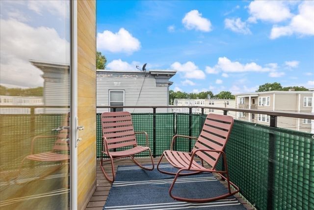 38 Colonial 2, Boston, MA 02124