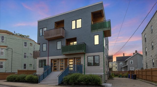 38 Colonial 2, Boston, MA 02124