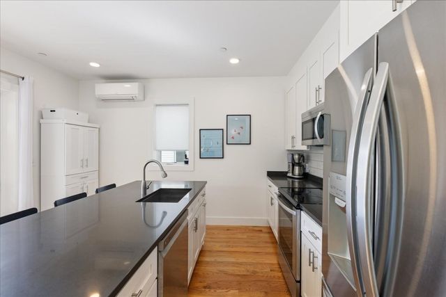 38 Colonial 2, Boston, MA 02124