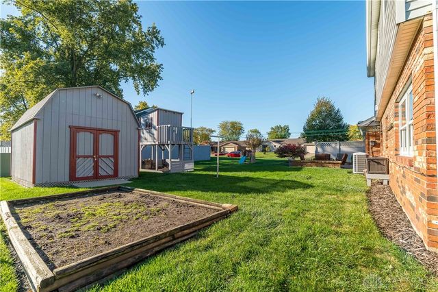 4030 Gateway Drive, Englewood, OH 45322