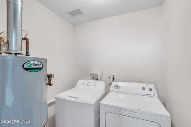 3178 Dillon Lane, Toms River, NJ 08755