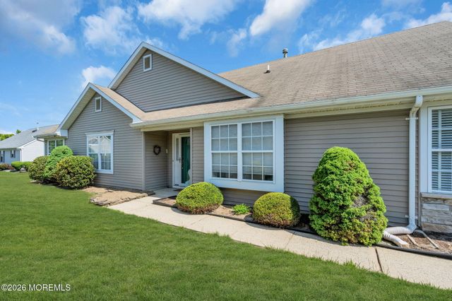 3178 Dillon Lane, Toms River, NJ 08755