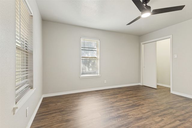3021 Edith Lane, Haltom City, TX 76117