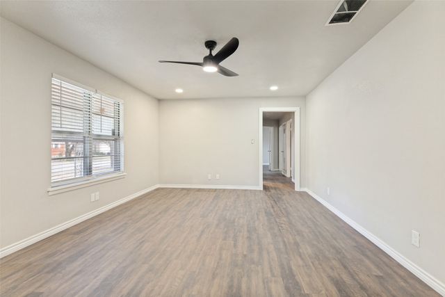 3021 Edith Lane, Haltom City, TX 76117