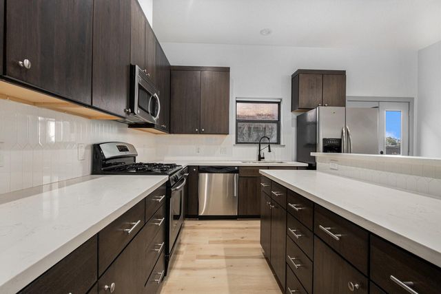 2422 Navigation Boulevard G, Houston, TX 77003