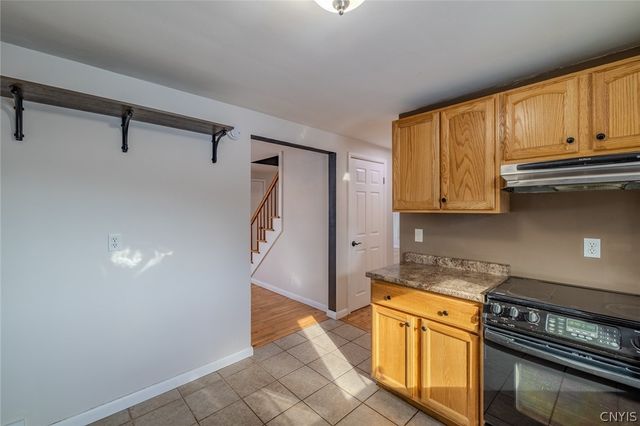 100 Sunset Drive, Manlius, NY 13057