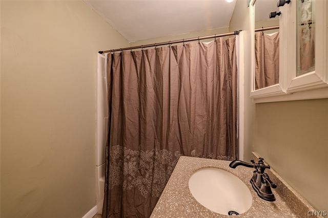 100 Sunset Drive, Manlius, NY 13057