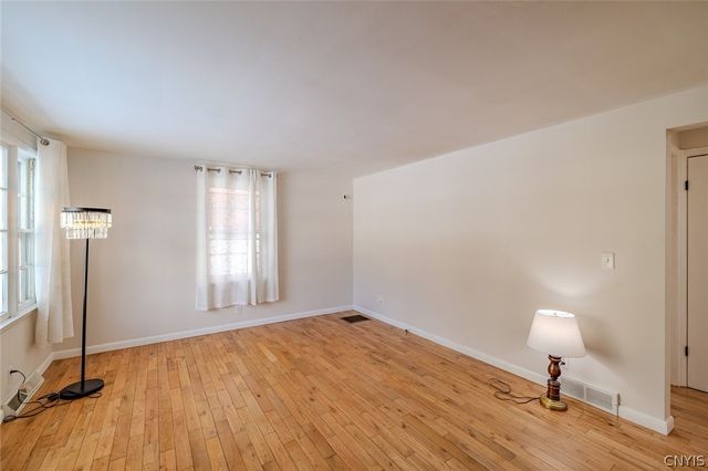 100 Sunset Drive, Manlius, NY 13057