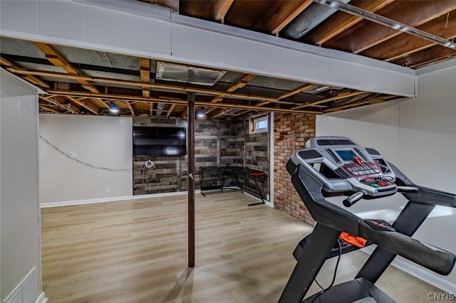 100 Sunset Drive, Manlius, NY 13057