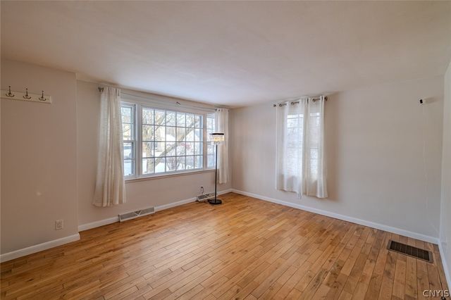 100 Sunset Drive, Manlius, NY 13057