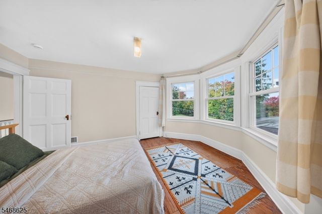 58 Mountain Ave, Millburn Twp., NJ 07041