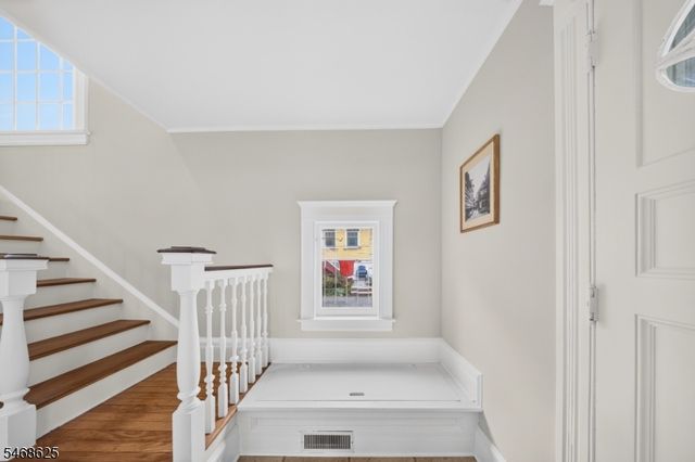 58 Mountain Ave, Millburn Twp., NJ 07041