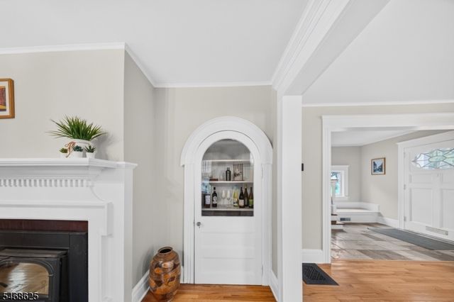 58 Mountain Ave, Millburn Twp., NJ 07041