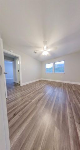 1513 Camp Craft RD B, West Lake Hills, TX 78746