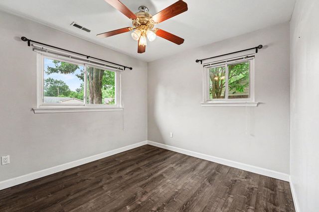 28083 Stuart Avenue, Southfield City, MI 48076