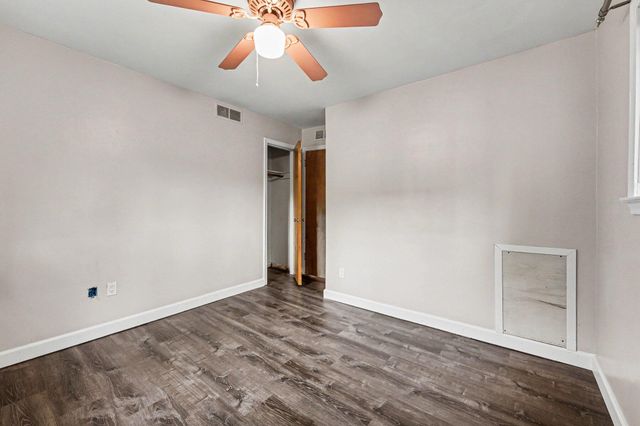 28083 Stuart Avenue, Southfield City, MI 48076