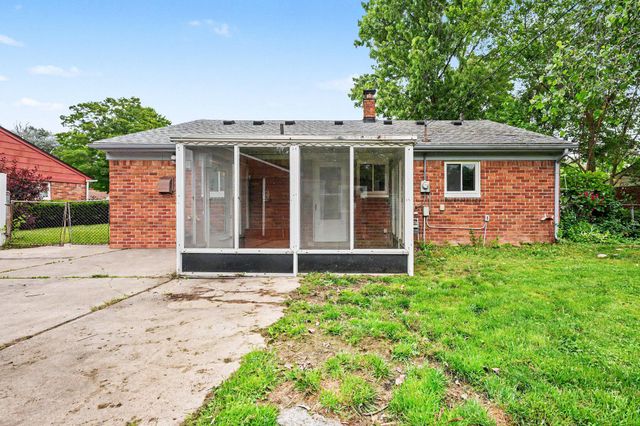 28083 Stuart Avenue, Southfield City, MI 48076