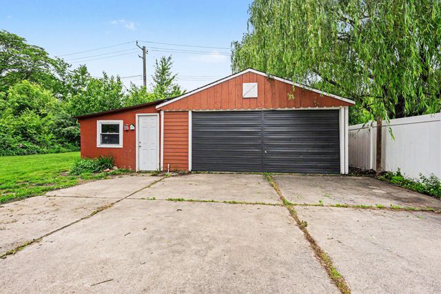28083 Stuart Avenue, Southfield City, MI 48076