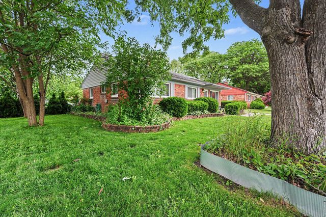 28083 Stuart Avenue, Southfield City, MI 48076