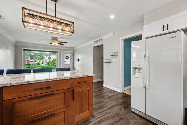 28083 Stuart Avenue, Southfield City, MI 48076