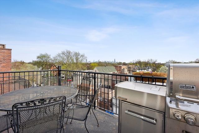 2117 W Belmont Avenue 4, Chicago, IL 60618