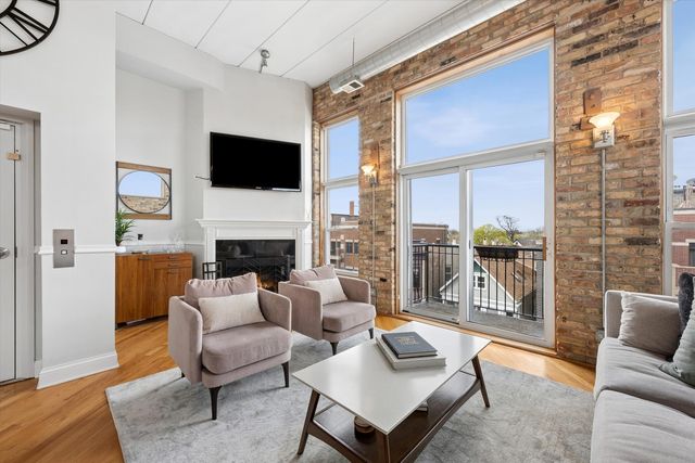 2117 W Belmont Avenue 4, Chicago, IL 60618