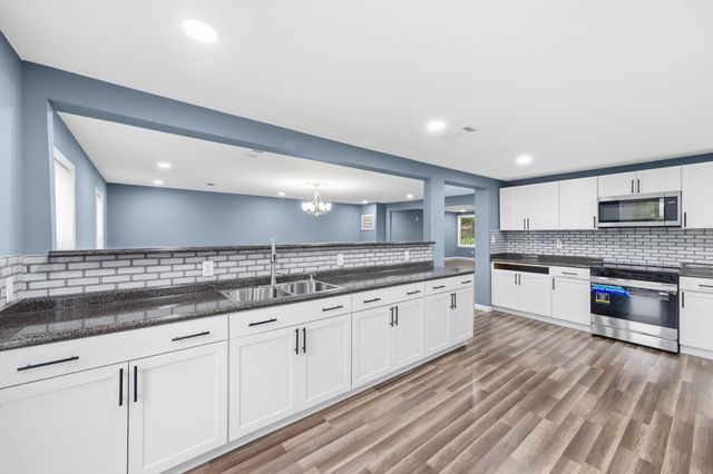 9509 MERRILL DR, Millington, TN 38053