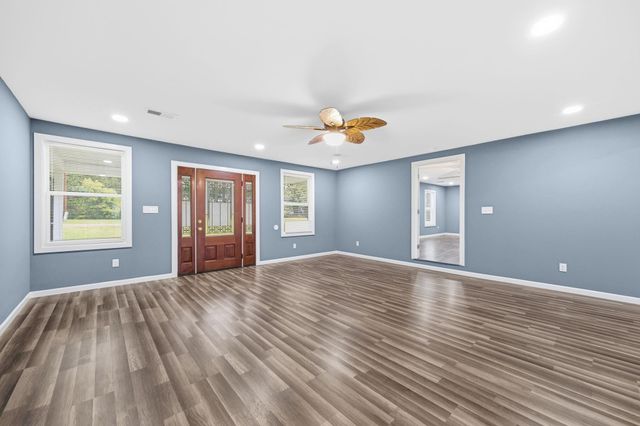 9509 MERRILL DR, Millington, TN 38053
