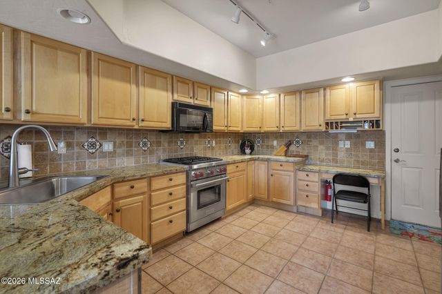 8 Calle Dorado, Tubac, AZ 85646