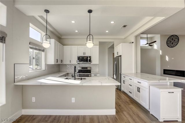 9800 Villa Ridge Drive, Las Vegas, NV 89134