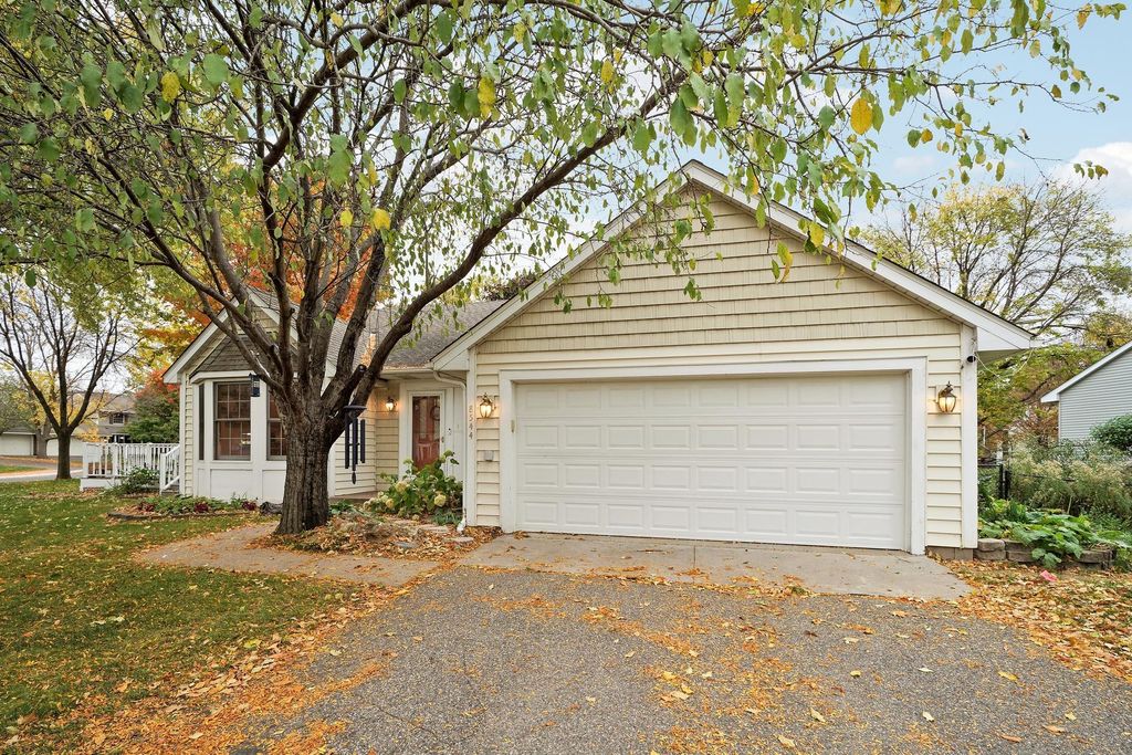 8544 Sycamore Lane N, Maple Grove, MN 55369 — photo 4