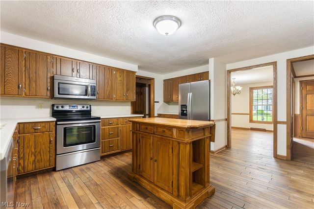 5787 Eastview Street, Louisville, OH 44641