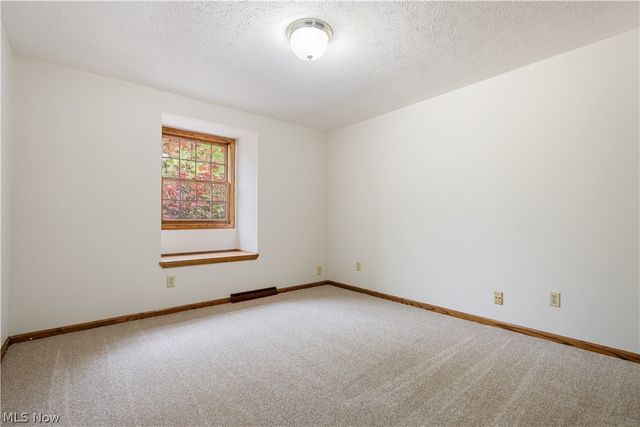 5787 Eastview Street, Louisville, OH 44641