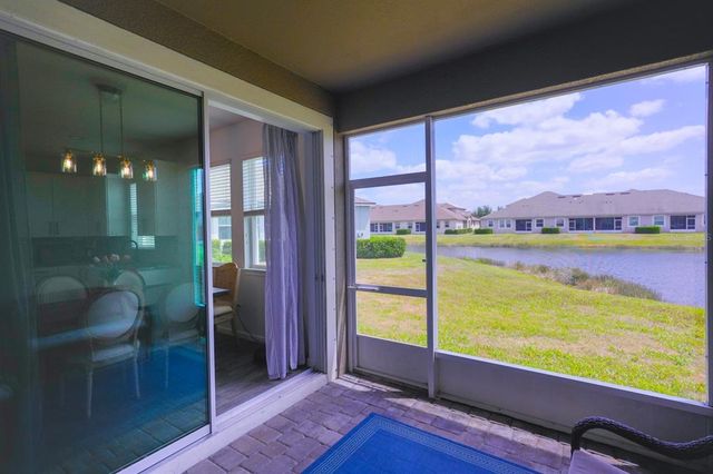 5229 BLOSSOM COVE, Bradenton, FL 34211