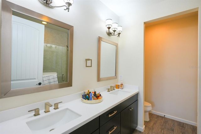 5229 BLOSSOM COVE, Bradenton, FL 34211