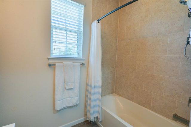 5229 BLOSSOM COVE, Bradenton, FL 34211