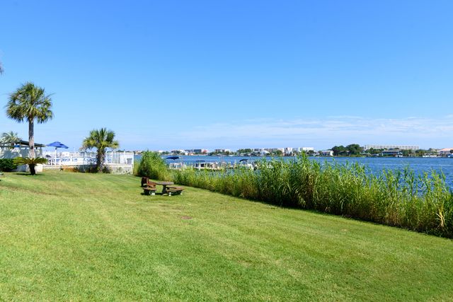 308 SW Miracle Strip Parkway 5B, Fort Walton Beach, FL 32548