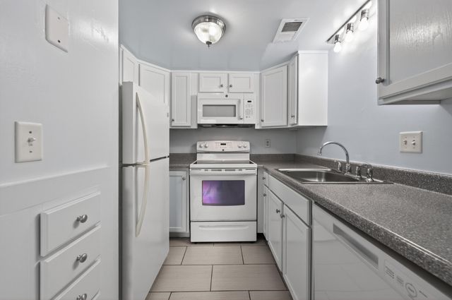 308 SW Miracle Strip Parkway 5B, Fort Walton Beach, FL 32548