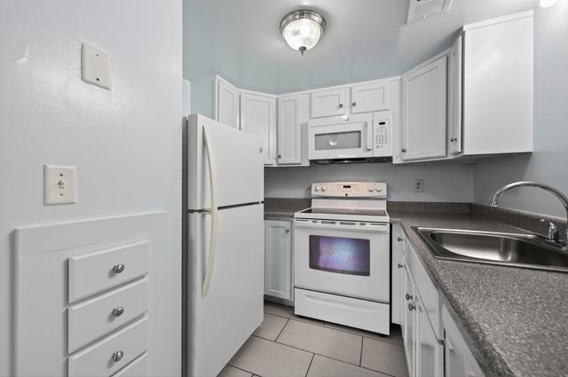 308 SW Miracle Strip Parkway 5B, Fort Walton Beach, FL 32548