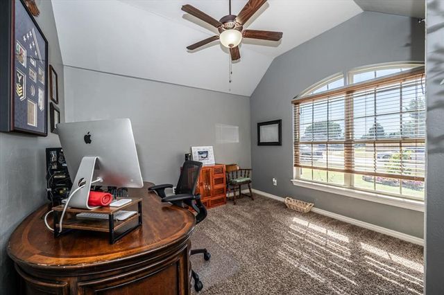 4924 Champlain Place, Edmond, OK 73025