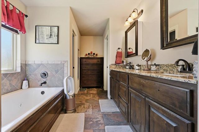 4924 Champlain Place, Edmond, OK 73025