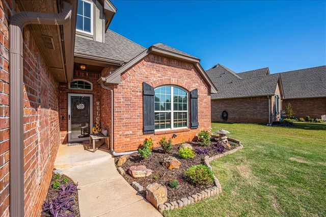 4924 Champlain Place, Edmond, OK 73025