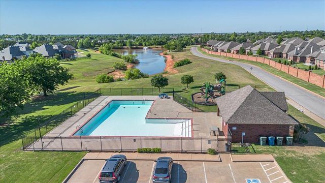 4924 Champlain Place, Edmond, OK 73025
